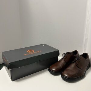 ROCKPORT Brown Leather Dress Shoes NWT men’s size 11
